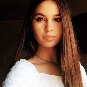 Meet your Posher, Camille